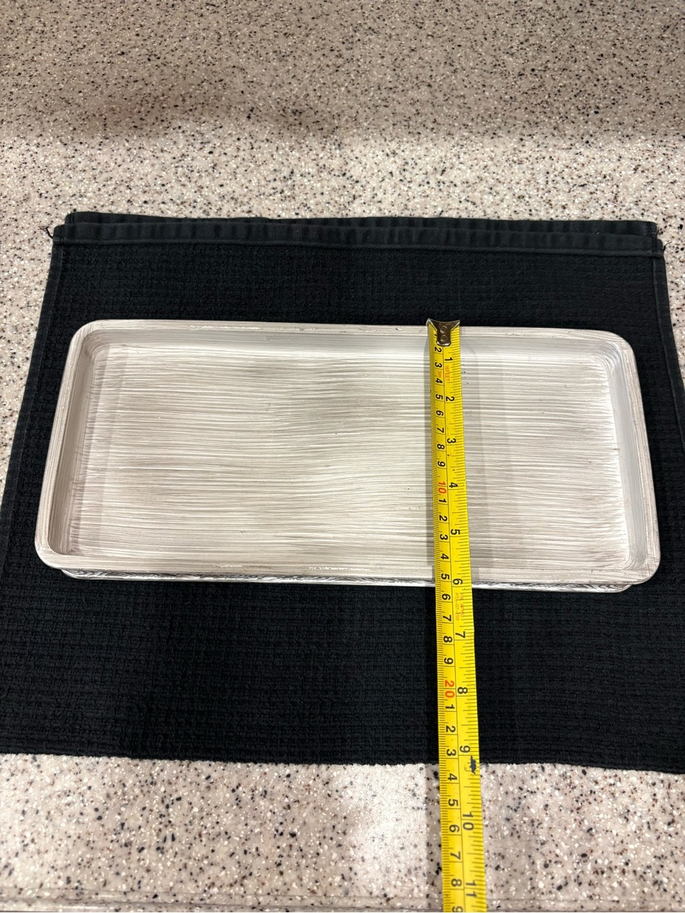 BINO Maison Collection tray is made of a grey, marble-patterned material. - Picture 3 of 7
